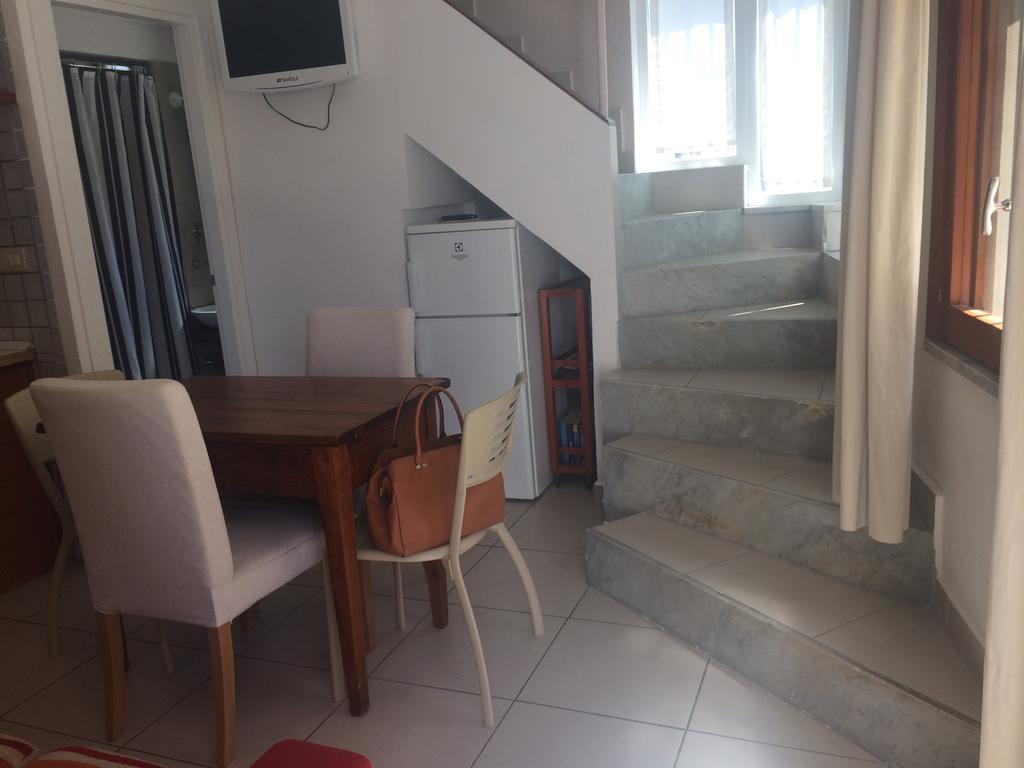 Torre Dei Pirati Villa Letojanni Luaran gambar